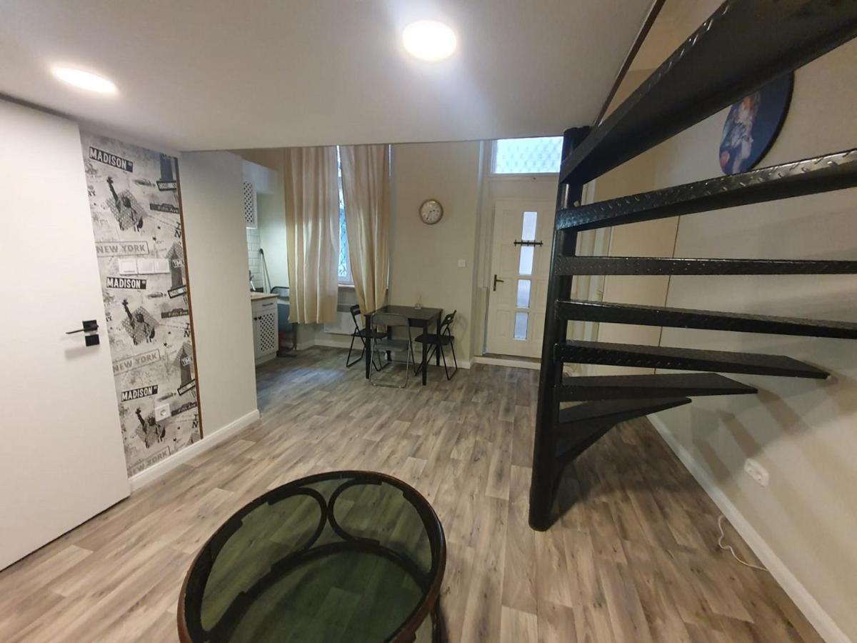 Madam With Ac And The Central Location Budapest Extérieur photo